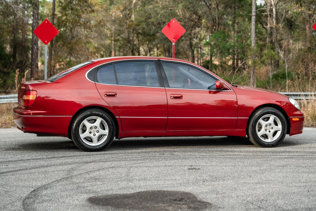 2000 Lexus GS 2nd Gen - Image 25 of 31