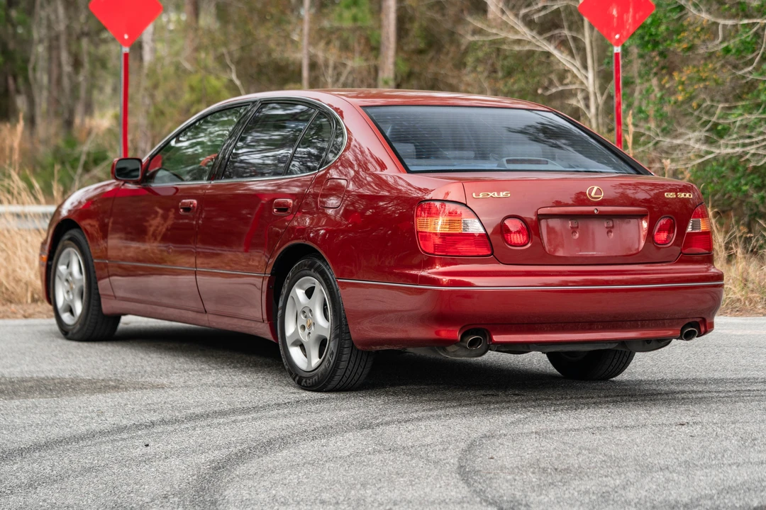 2000 Lexus GS 2nd Gen - Image 15 of 31
