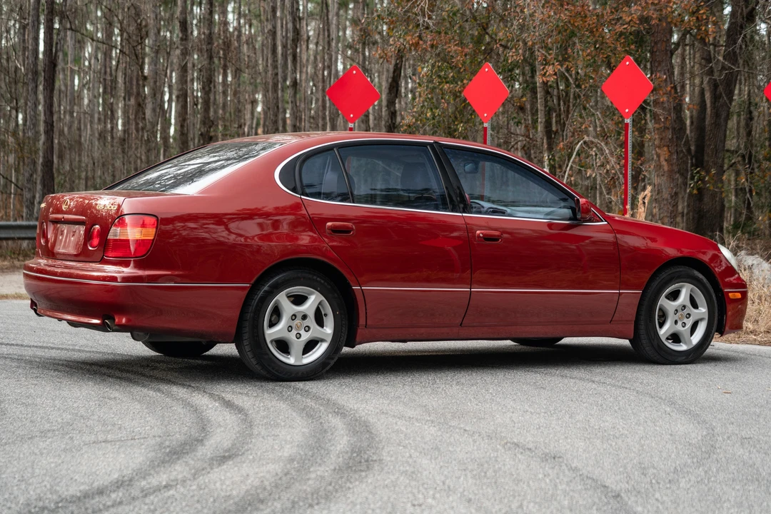 2000 Lexus GS 2nd Gen - Image 23 of 31