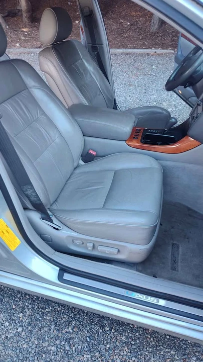 2000 Lexus GS 2nd Gen - Image 11 of 19