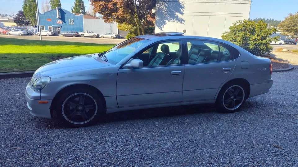 2000 Lexus GS 2nd Gen - Image 4 of 19