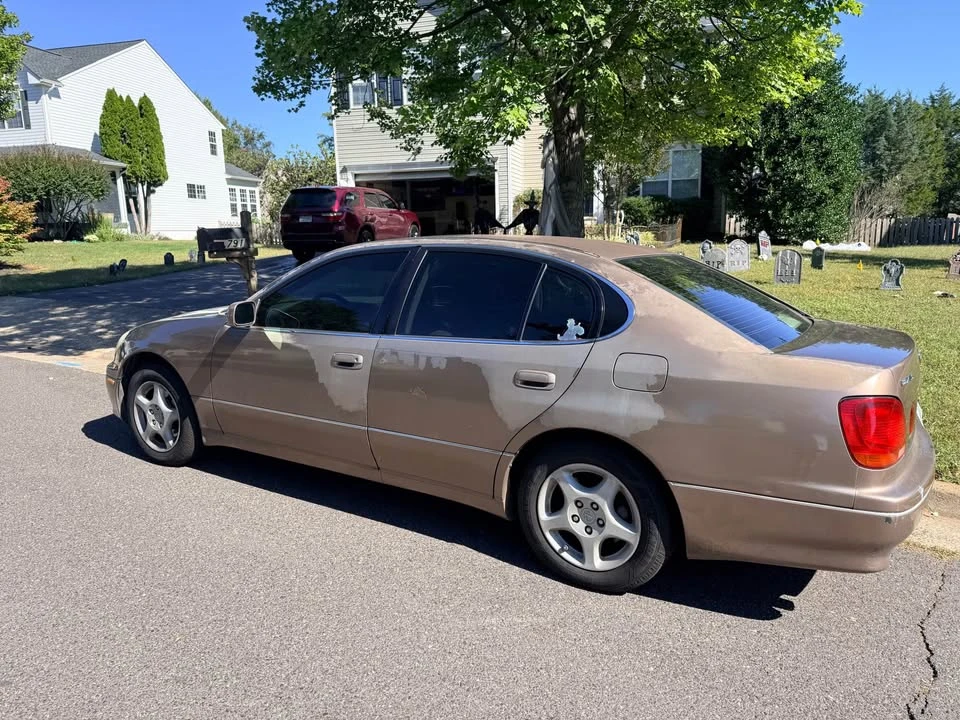 2000 Lexus GS 2nd Gen - Image 3 of 5