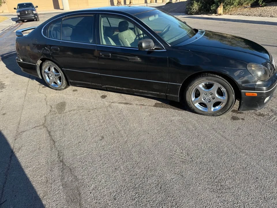 2000 Lexus GS 2nd Gen - Image 3 of 10