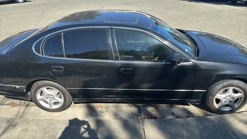 2000 Lexus GS 2nd Gen - Image 4 of 11