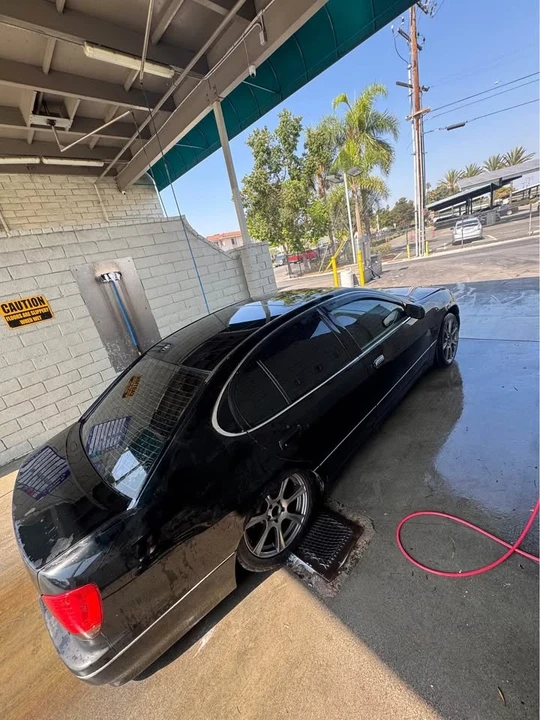 2000 Lexus GS 2nd Gen - Image 2 of 8