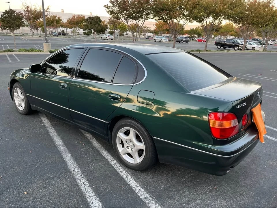 2000 Lexus GS 2nd Gen - Image 2 of 12
