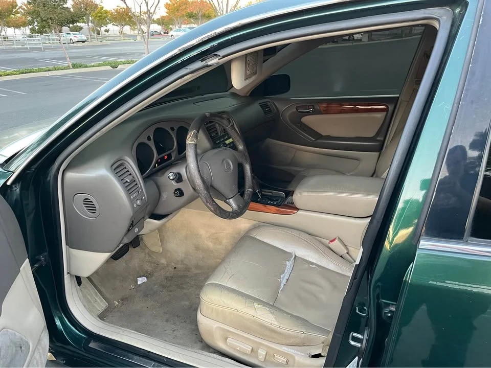 2000 Lexus GS 2nd Gen - Image 5 of 12