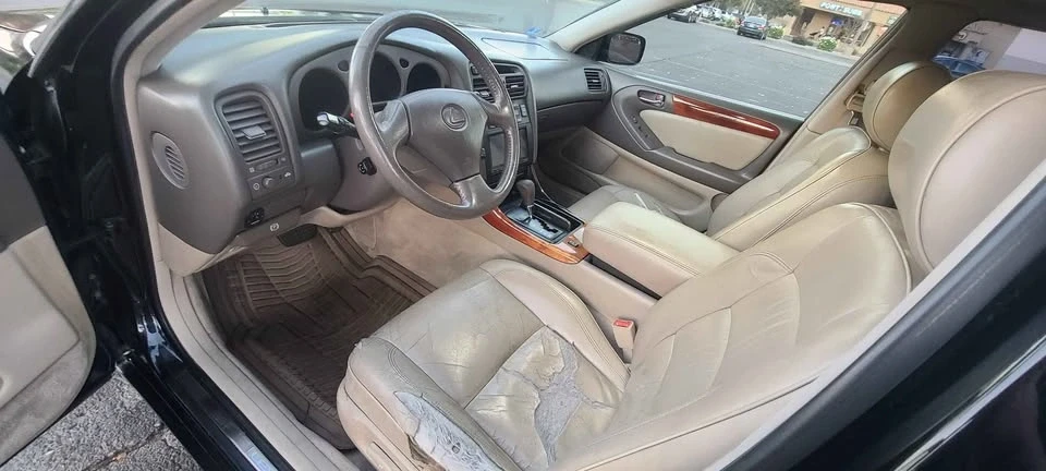 2000 Lexus GS 2nd Gen - Image 18 of 20