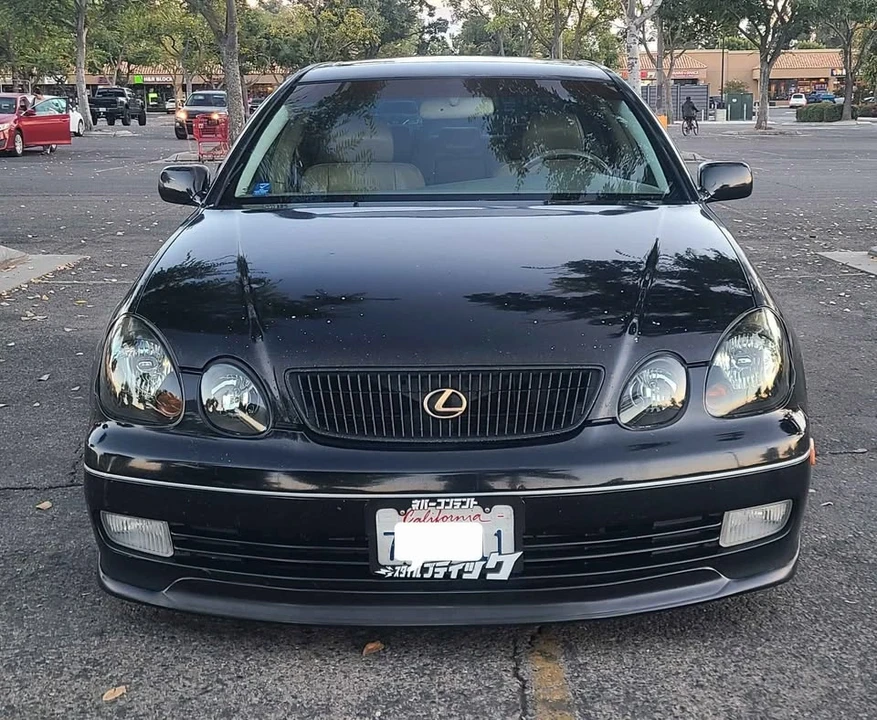 2000 Lexus GS 2nd Gen - Image 2 of 20