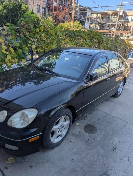 2000 Lexus GS 2nd Gen - Image 3 of 8
