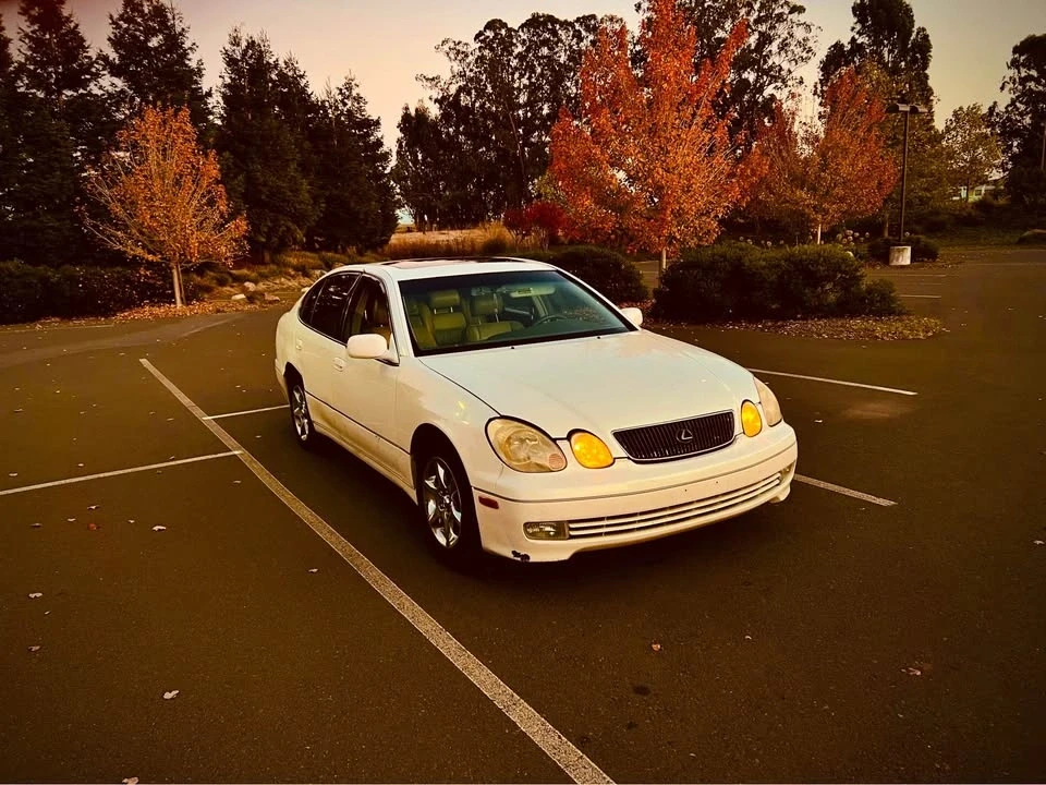 2000 Lexus GS 2nd Gen - Image 8 of 11