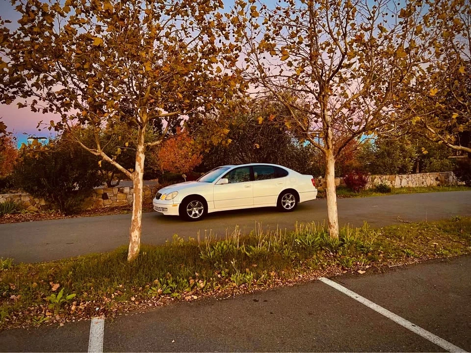 2000 Lexus GS 2nd Gen - Image 5 of 11