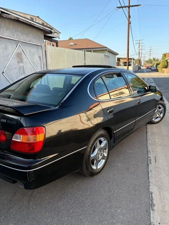 2000 Lexus GS 2nd Gen - Image 2 of 7