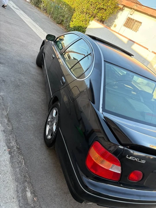 2000 Lexus GS 2nd Gen - Image 3 of 7