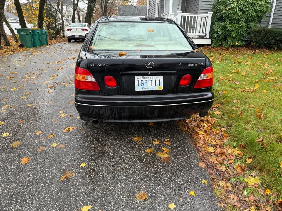 2000 Lexus GS 2nd Gen - Image 3 of 12
