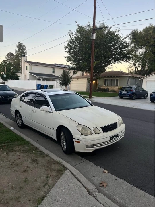 2000 Lexus GS 2nd Gen - Image 3 of 8