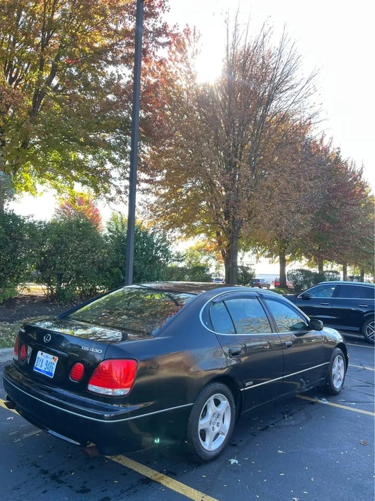 2000 Lexus GS 2nd Gen - Image 2 of 15