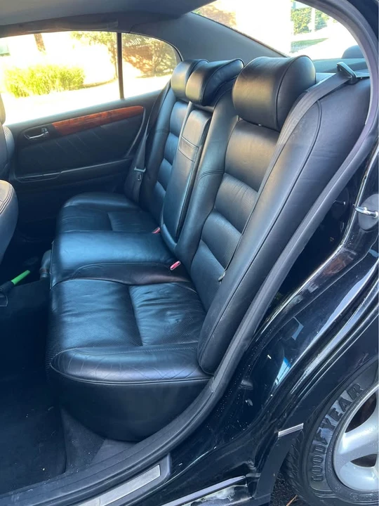 2000 Lexus GS 2nd Gen - Image 12 of 15
