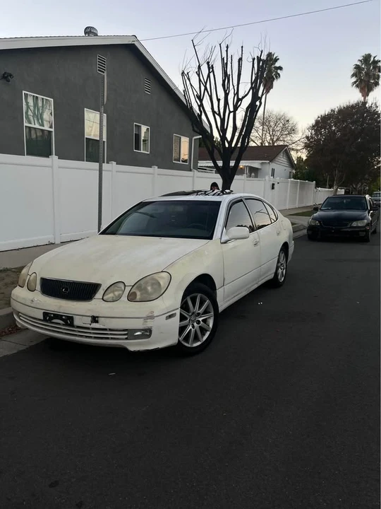 2000 Lexus GS 2nd Gen - Image 4 of 8