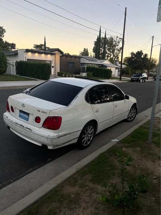 2000 Lexus GS 2nd Gen - Image 2 of 8