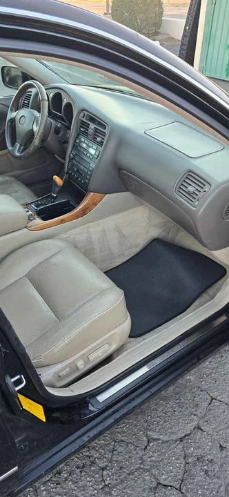 2000 Lexus GS 2nd Gen - Image 4 of 6