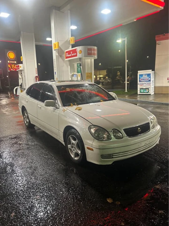 2000 Lexus GS 2nd Gen - Image 4 of 6