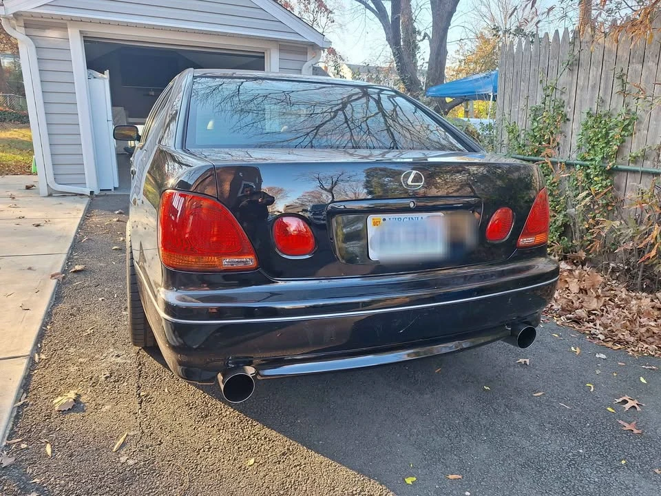 2000 Lexus GS 2nd Gen - Image 6 of 13