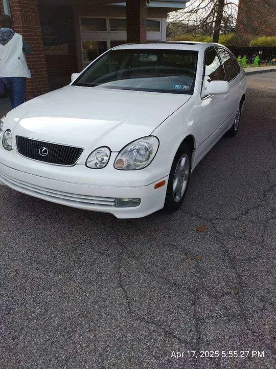 2000 Lexus GS 2nd Gen - Image 2 of 5