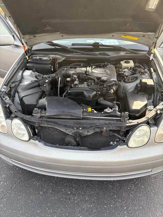 2000 Lexus GS 2nd Gen - Image 4 of 10