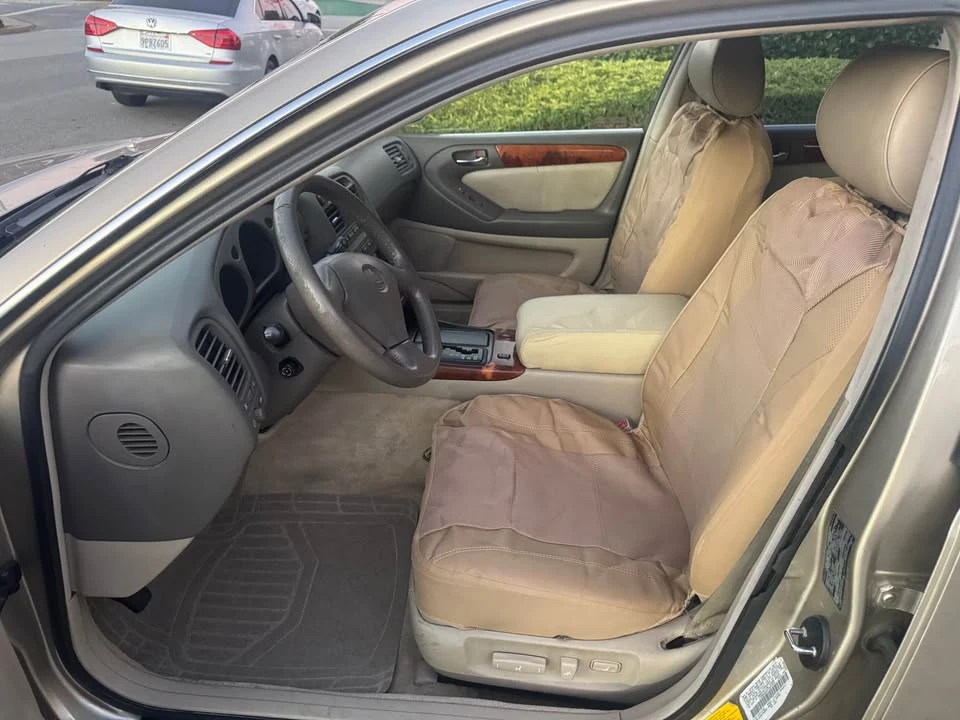2000 Lexus GS 2nd Gen - Image 6 of 12
