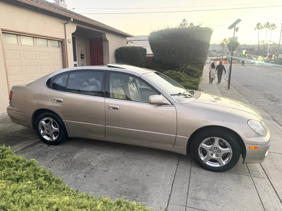 2000 Lexus GS 2nd Gen - Image 4 of 12