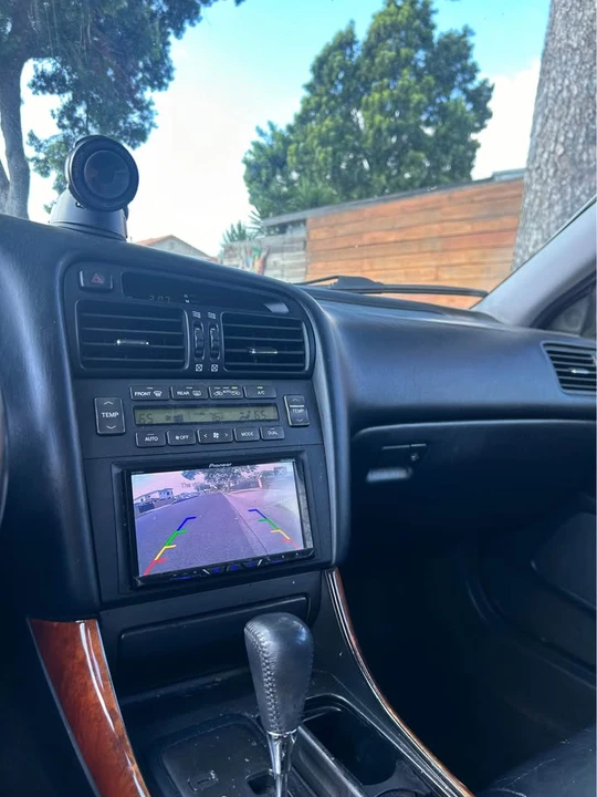 2000 Lexus GS 2nd Gen - Image 11 of 12