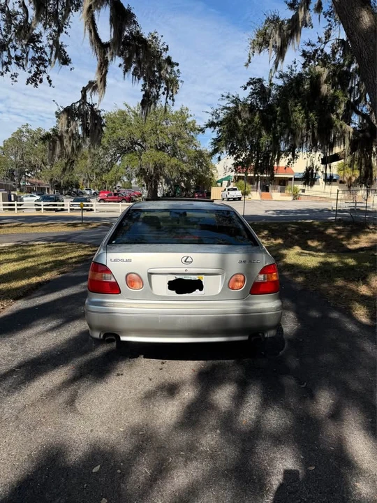 2000 Lexus GS 2nd Gen - Image 5 of 11
