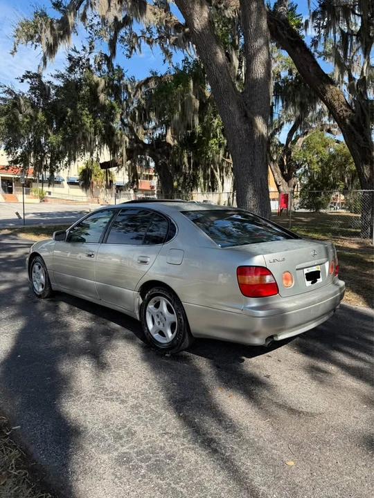 2000 Lexus GS 2nd Gen - Image 4 of 11