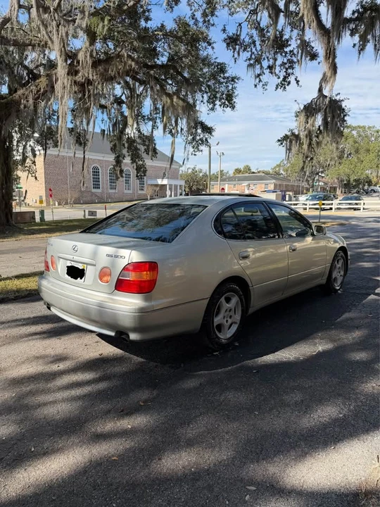 2000 Lexus GS 2nd Gen - Image 6 of 11