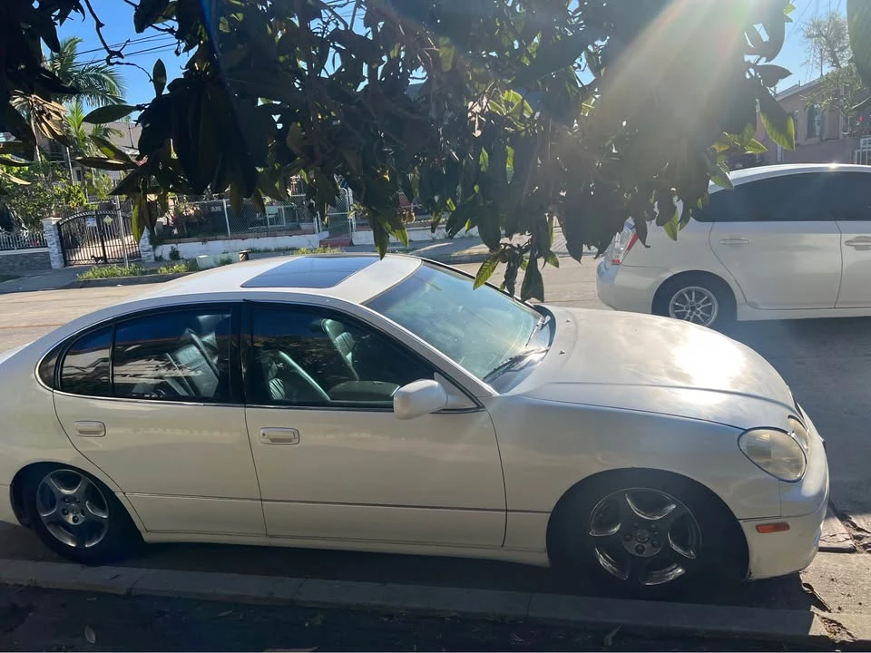2000 Lexus GS 2nd Gen - Image 2 of 3
