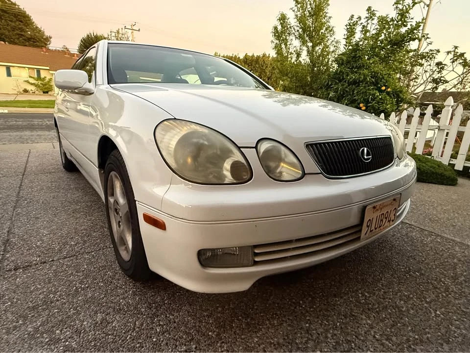 2000 Lexus GS 2nd Gen - Image 3 of 13