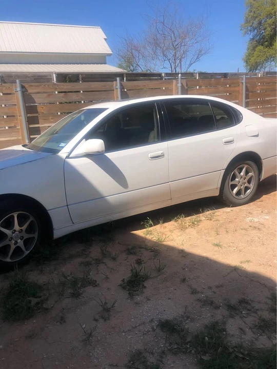 2000 Lexus GS 2nd Gen - Image 2 of 5