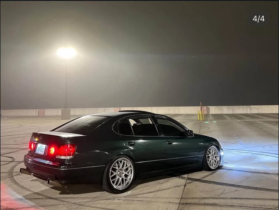 2000 Lexus GS 2nd Gen - Image 6 of 8