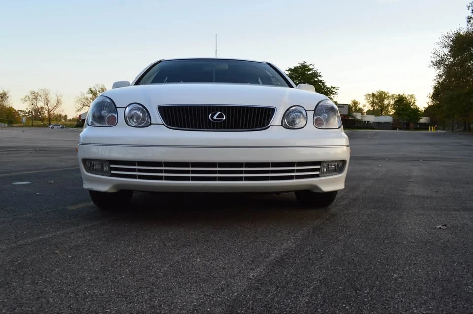 2000 Lexus GS 2nd Gen - Image 2 of 10