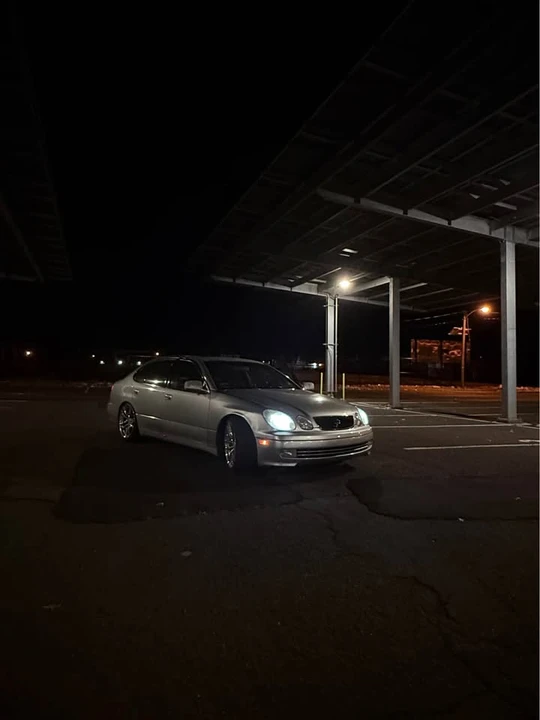 2000 Lexus GS 2nd Gen - Image 2 of 5
