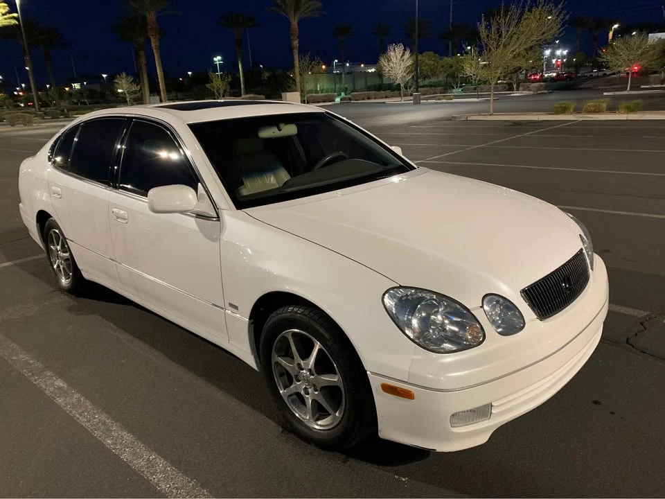 2000 Lexus GS 2nd Gen - Image 2 of 11