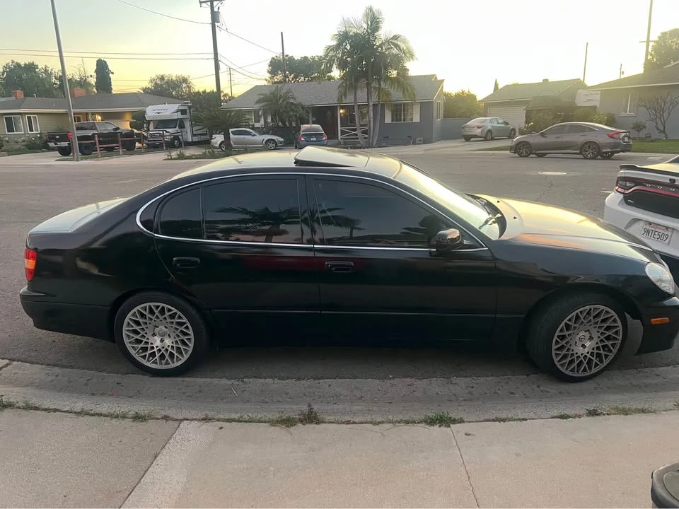 2000 Lexus GS 2nd Gen - Image 2 of 5
