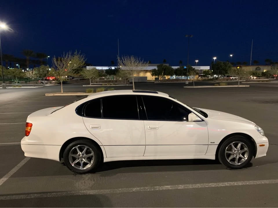 2000 Lexus GS 2nd Gen - Image 3 of 11