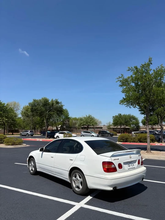 2000 Lexus GS 2nd Gen - Image 7 of 19