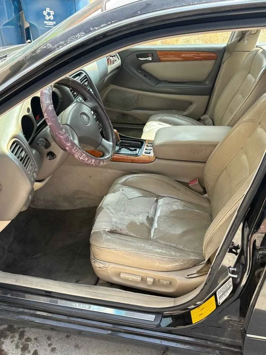 2000 Lexus GS 2nd Gen - Image 5 of 11