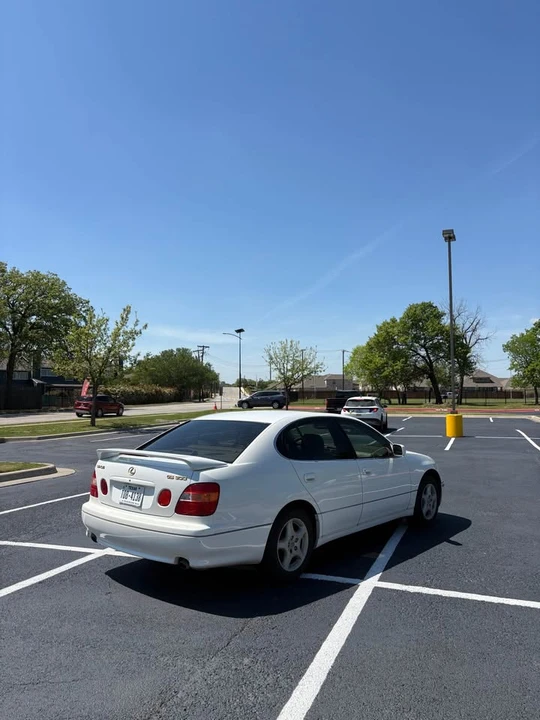 2000 Lexus GS 2nd Gen - Image 5 of 19