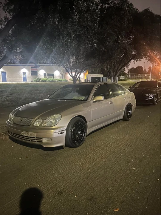 2000 Lexus GS 2nd Gen - Image 3 of 5