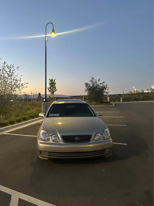 2000 Lexus GS 2nd Gen - Image 4 of 7