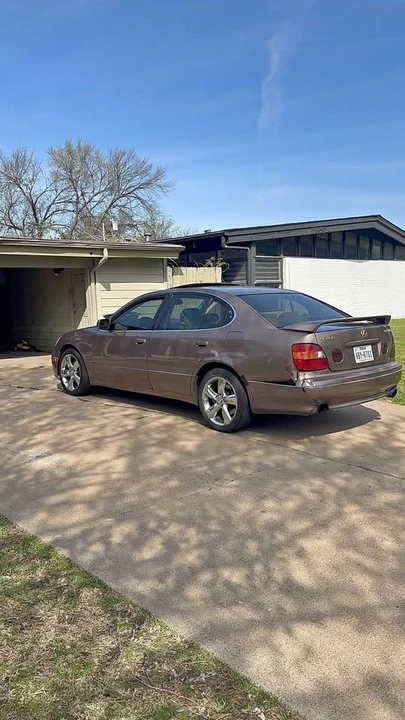 2000 Lexus GS 2nd Gen - Image 2 of 9